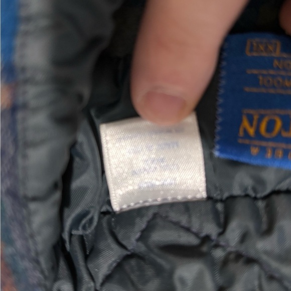 Vintage Pendleton Red and Blue Casual Button Down Shirt - Picture 8 of 12